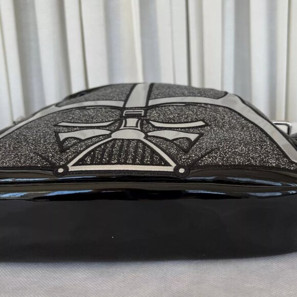 Brand New Disney Store Star Wars Darth Vader Crossbody Bag Purse - Picture 5 of 10